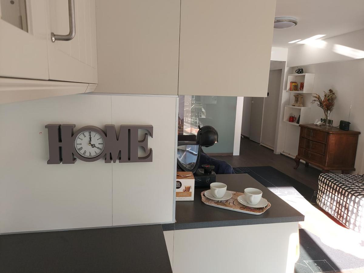 2+2Szemelyes Apartman Kerttel Leilighet Székesfehérvár Eksteriør bilde