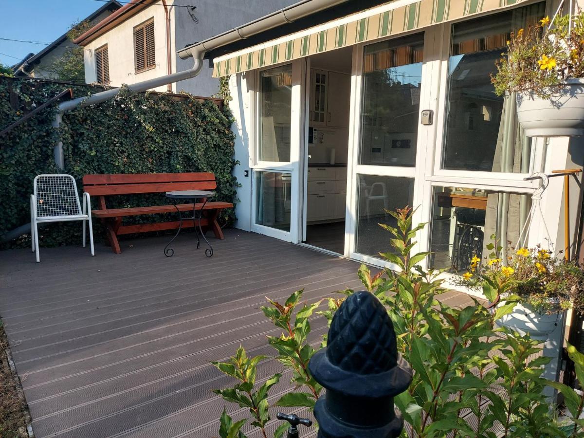 2+2Szemelyes Apartman Kerttel Leilighet Székesfehérvár Eksteriør bilde